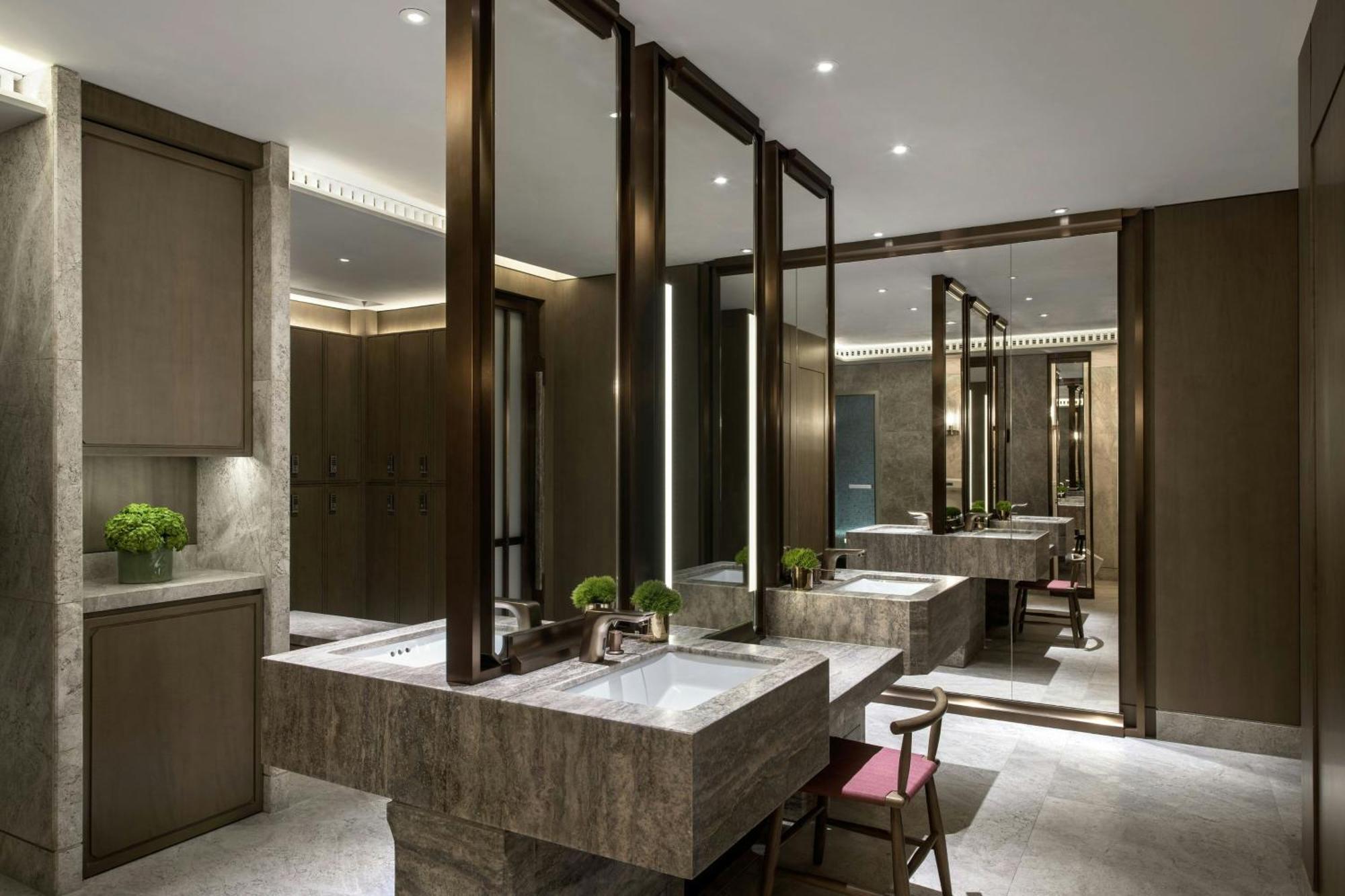 The St. Regis Hotel Hong Kong
