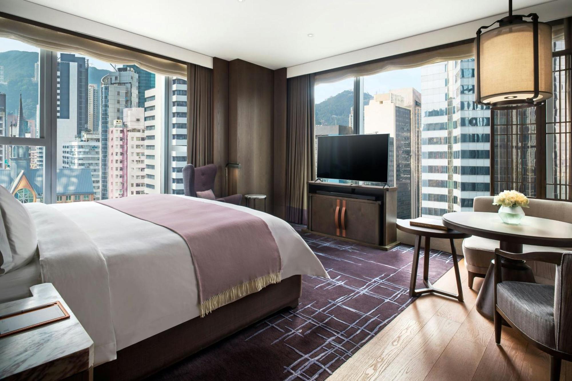 เดอะ เซนต์รีจิส โรงแรม 5*